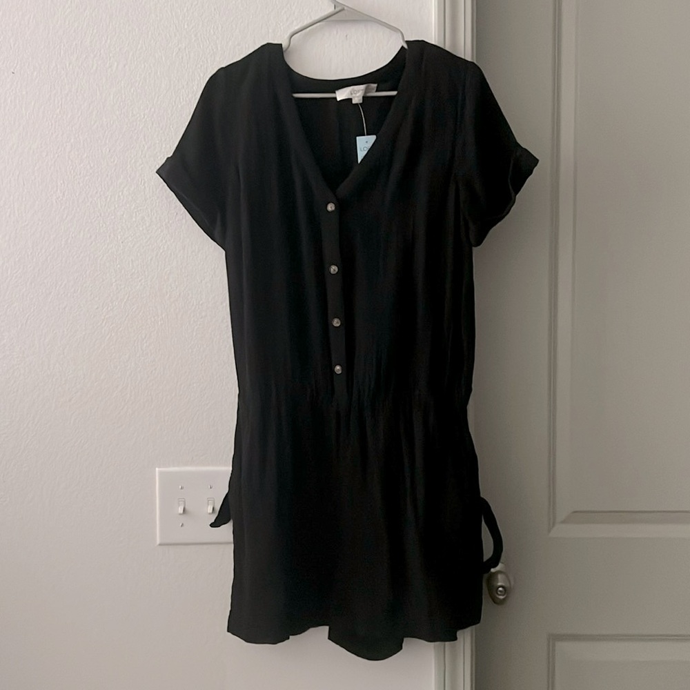 LOFT Petite V-neck Short Sleeve Romper